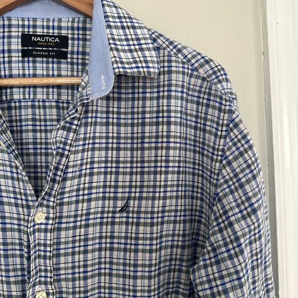 Nautica Classic Fit plaid button down sz: Large - Picture 2 of 6